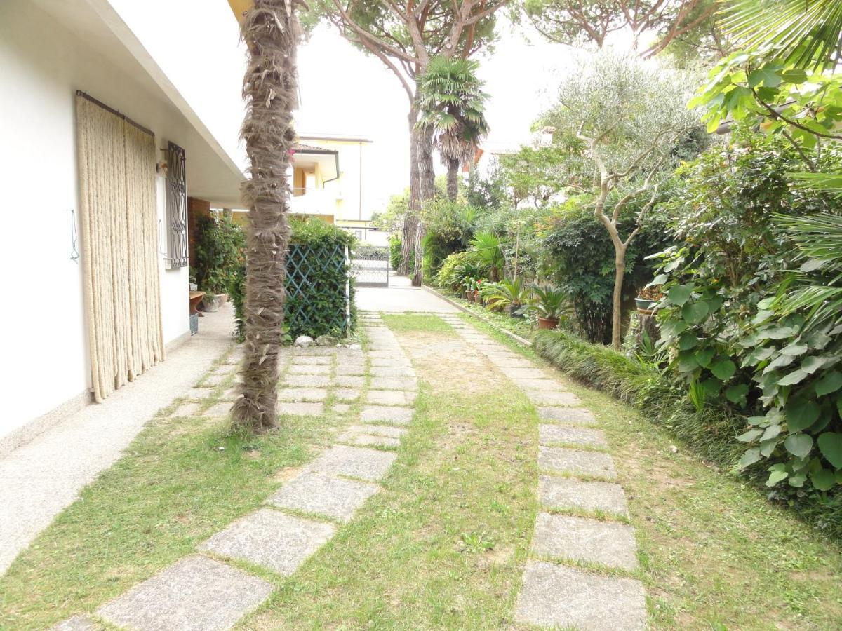 Villa Galasso Bibione Exterior photo